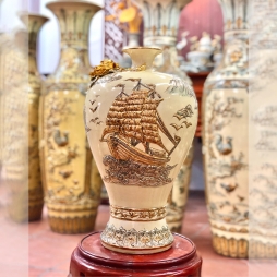 Mai bình tích lộc vẽ vàng 9999 thuận buồm xuôi gió mã đáo thành công Mai bình tích lộc vẽ vàng 9999 thuận buồm xuôi gió mã đáo thành công