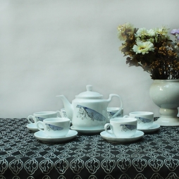Bộ ấm chén sứ cao cấp CK quai cong cánh chuồn (Trắng)