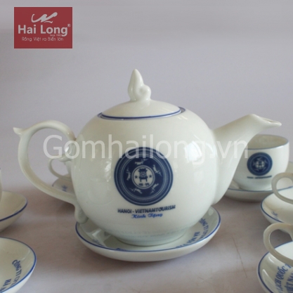 Bộ ấm chén chóp lửa in logo Viettour Hà Nội 700ml (Trắng)