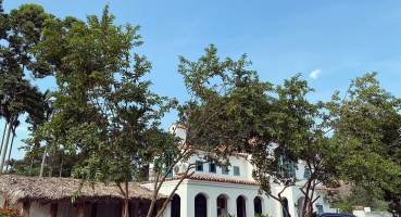 phong cách biệt thự biển 2021