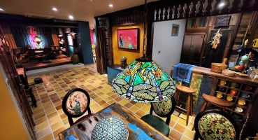 Gạch men nghệ thuật thủ công