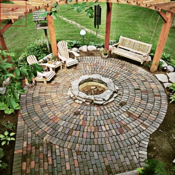 gạch lát sân vườn chống trơn