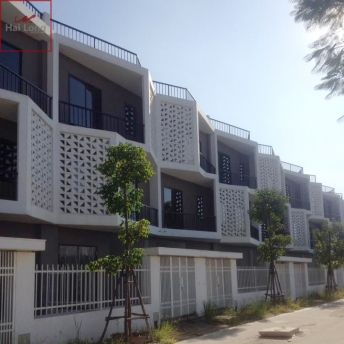 Gạch thông gió tam giác tráng men - Hải Long Tiles