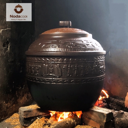 Nồi đất luộc bánh chưng